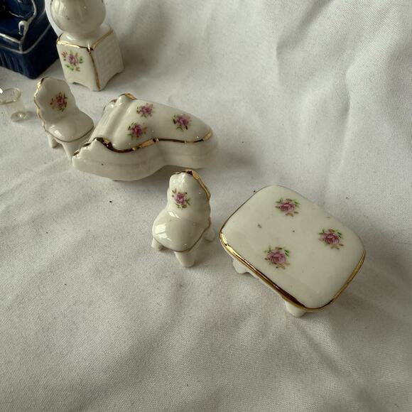 Vintage Porcelain Dollhouse Furniture Lot Floral Miniatures 8-Piece Set - Picture 2 of 4